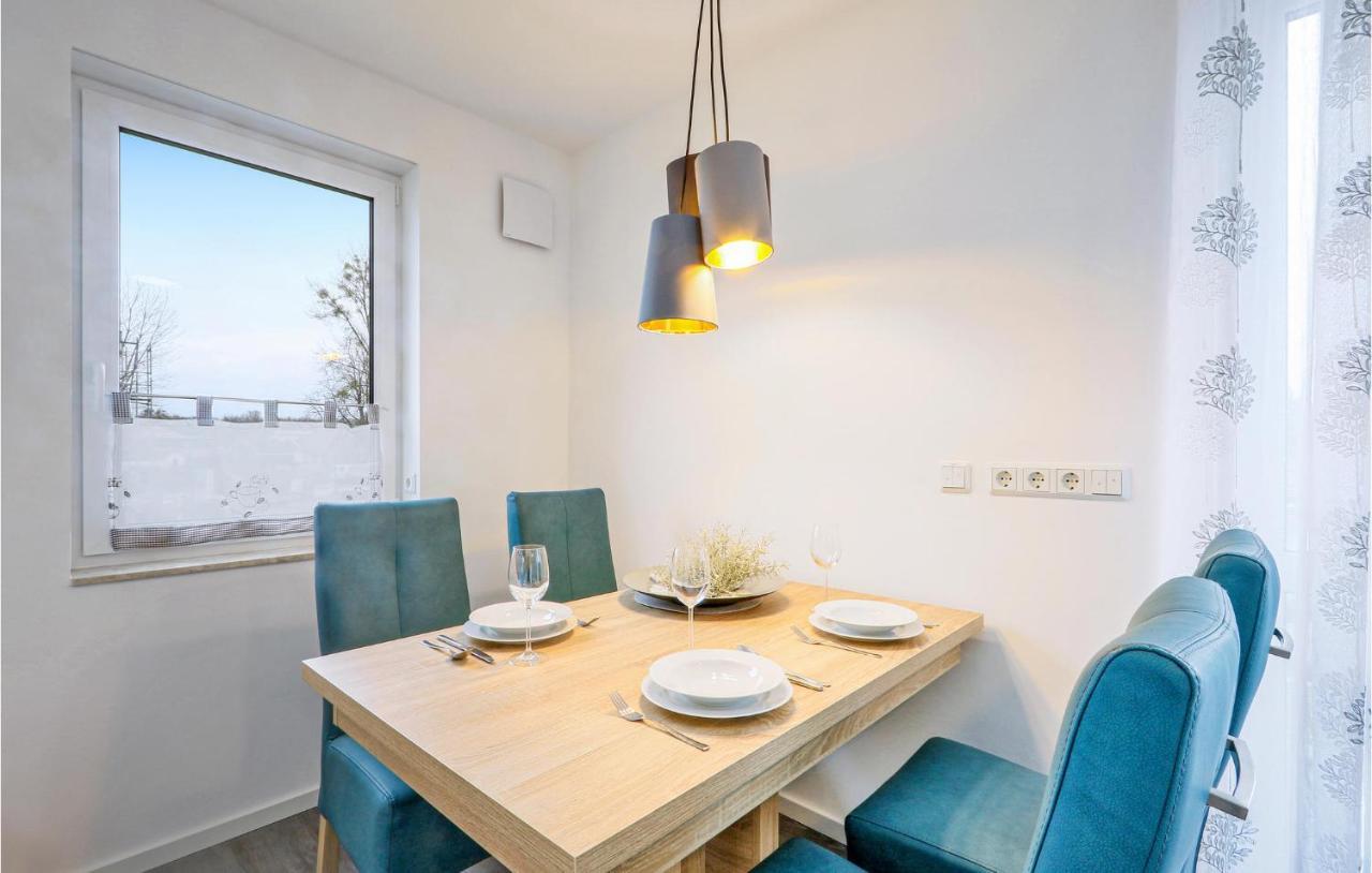 Lovely Apartment In Rechlin With Kitchen Værelse billede